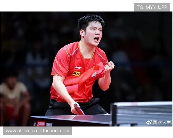 世界冠军模仿小孩庆祝动作：童趣与冠军精神的完美融合